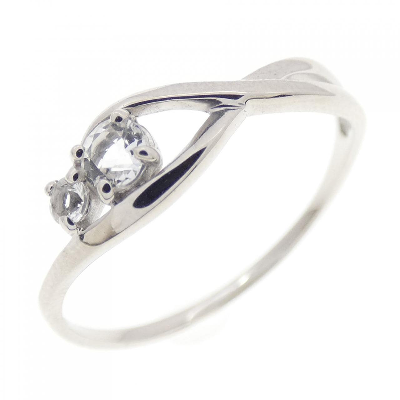 K10WG White Topaz Ring