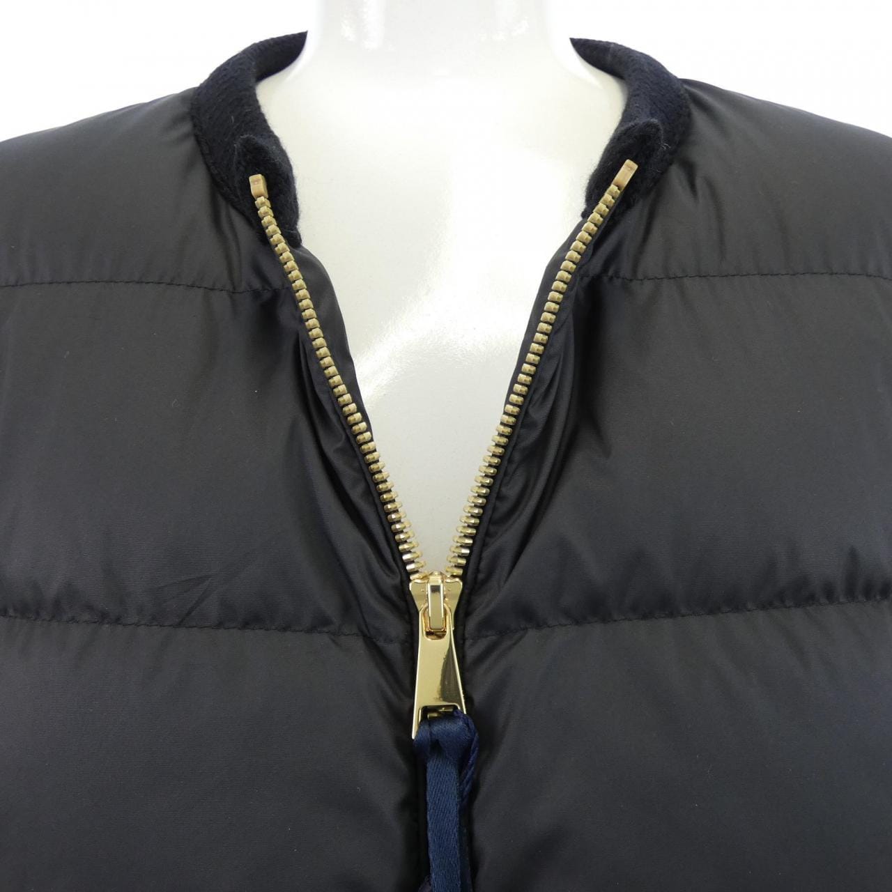 [新品] MONCLER MAUVEZIN 羽絨外套