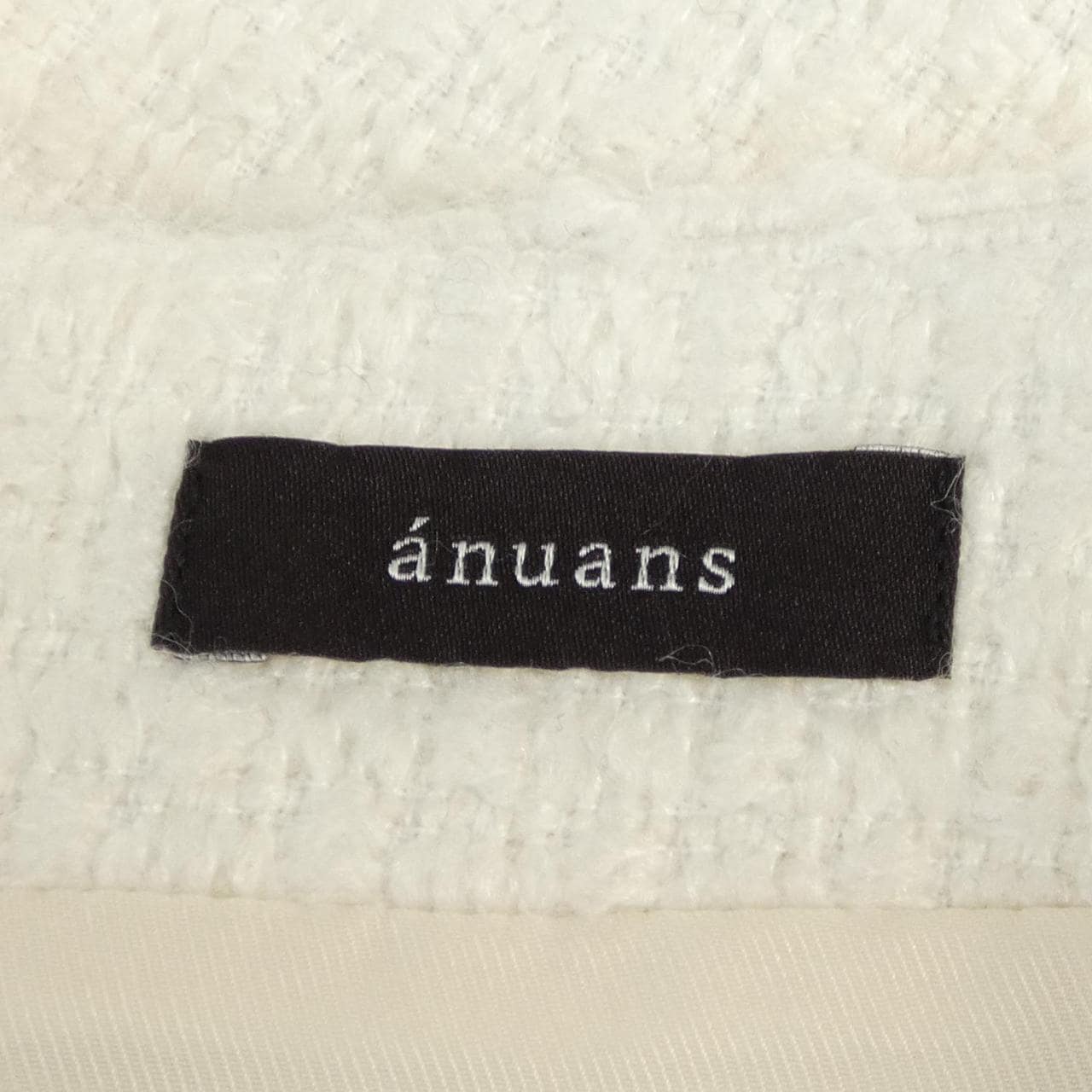 anuans スカート