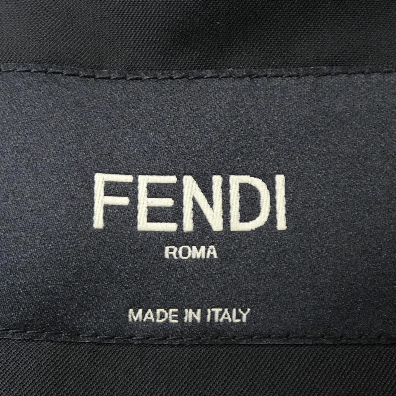 フェンディ FENDI FJ0498 A4QQ ジャケット