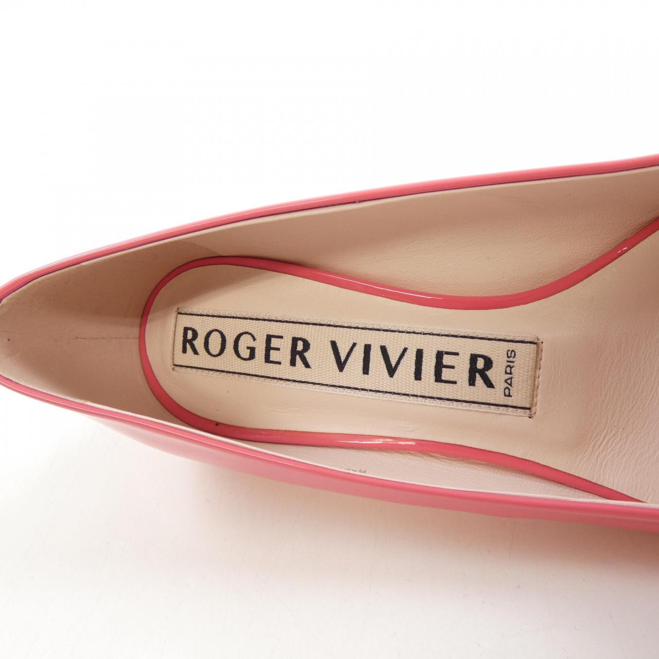 ロジェヴィヴィエ ROGER VIVIER パンプス