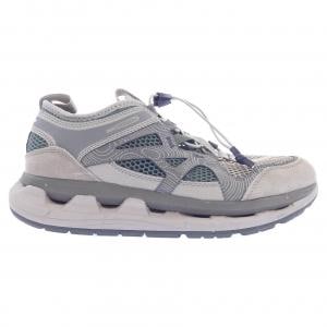 MOISTHROUGH360 スニーカー