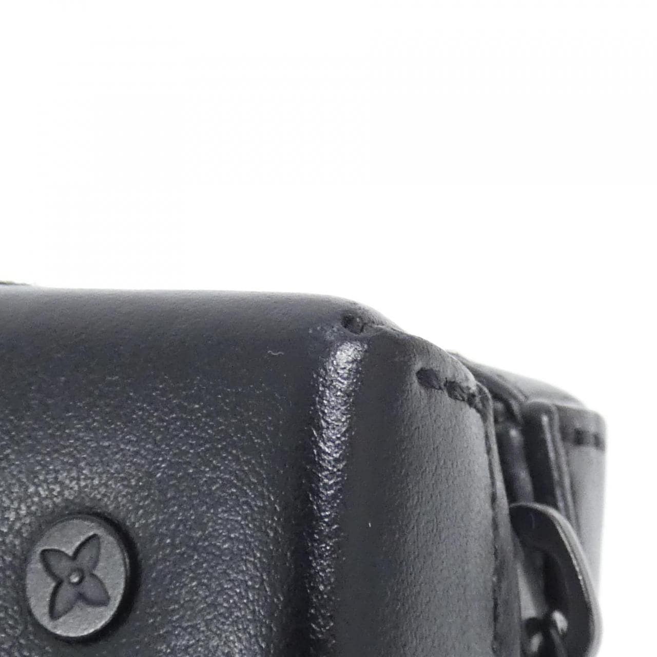 ルイヴィトン トリヨン モノグラム ソフトトランク ウォレット M80224 ショルダーバッグ