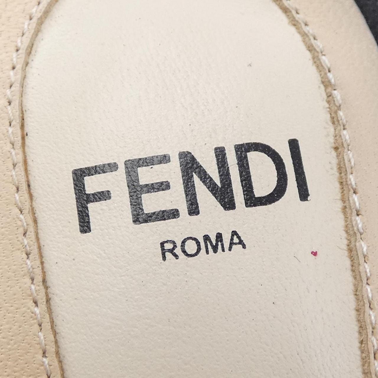 フェンディ FENDI サンダル