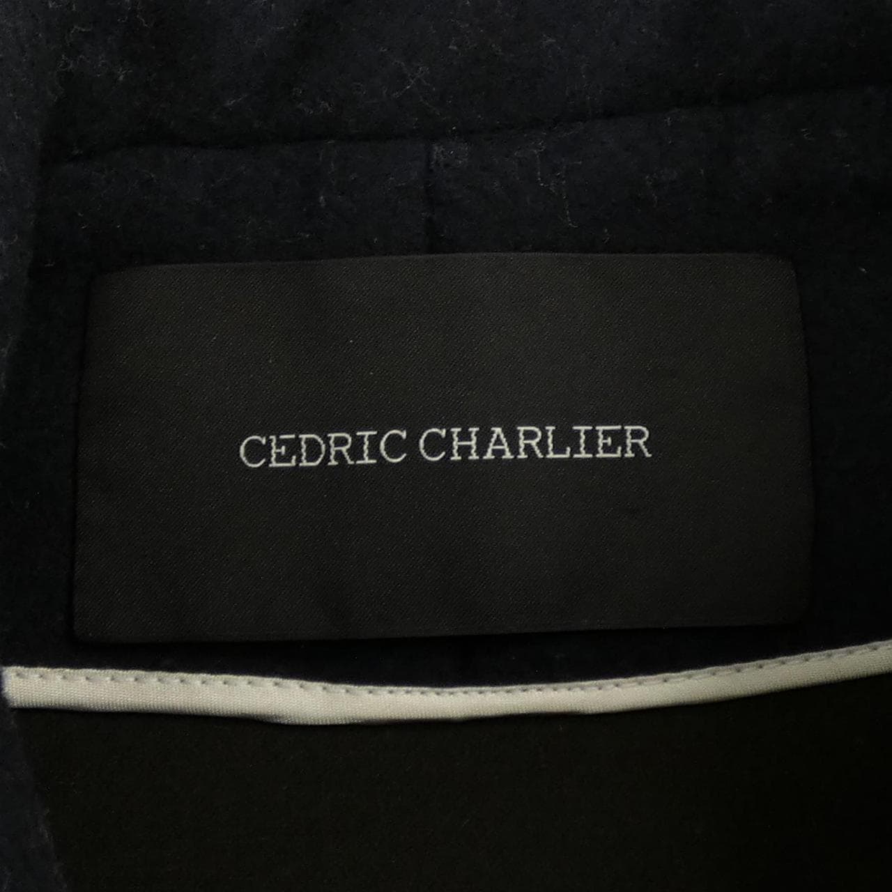 CEDRIC CHARLIER コート