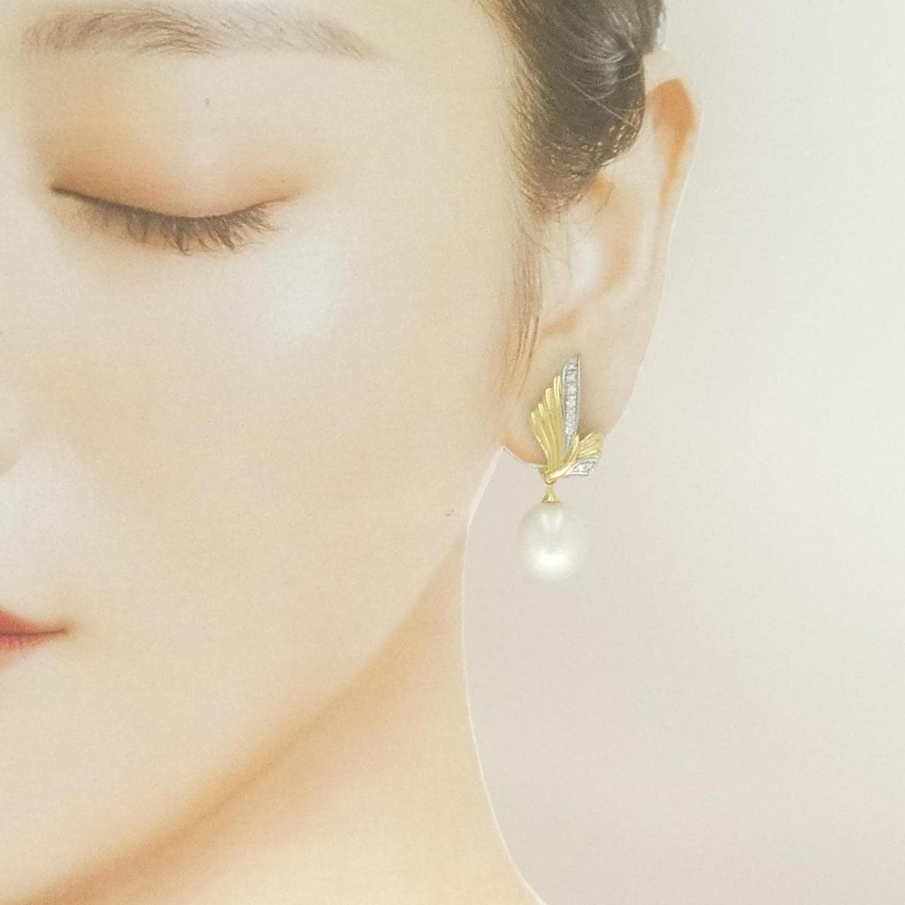 K18YG/PT900白蝶珍珠耳环 11.6毫米