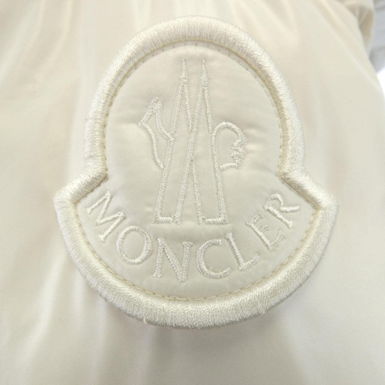 モンクレール MONCLER CORNEILLE ダウンジャケット