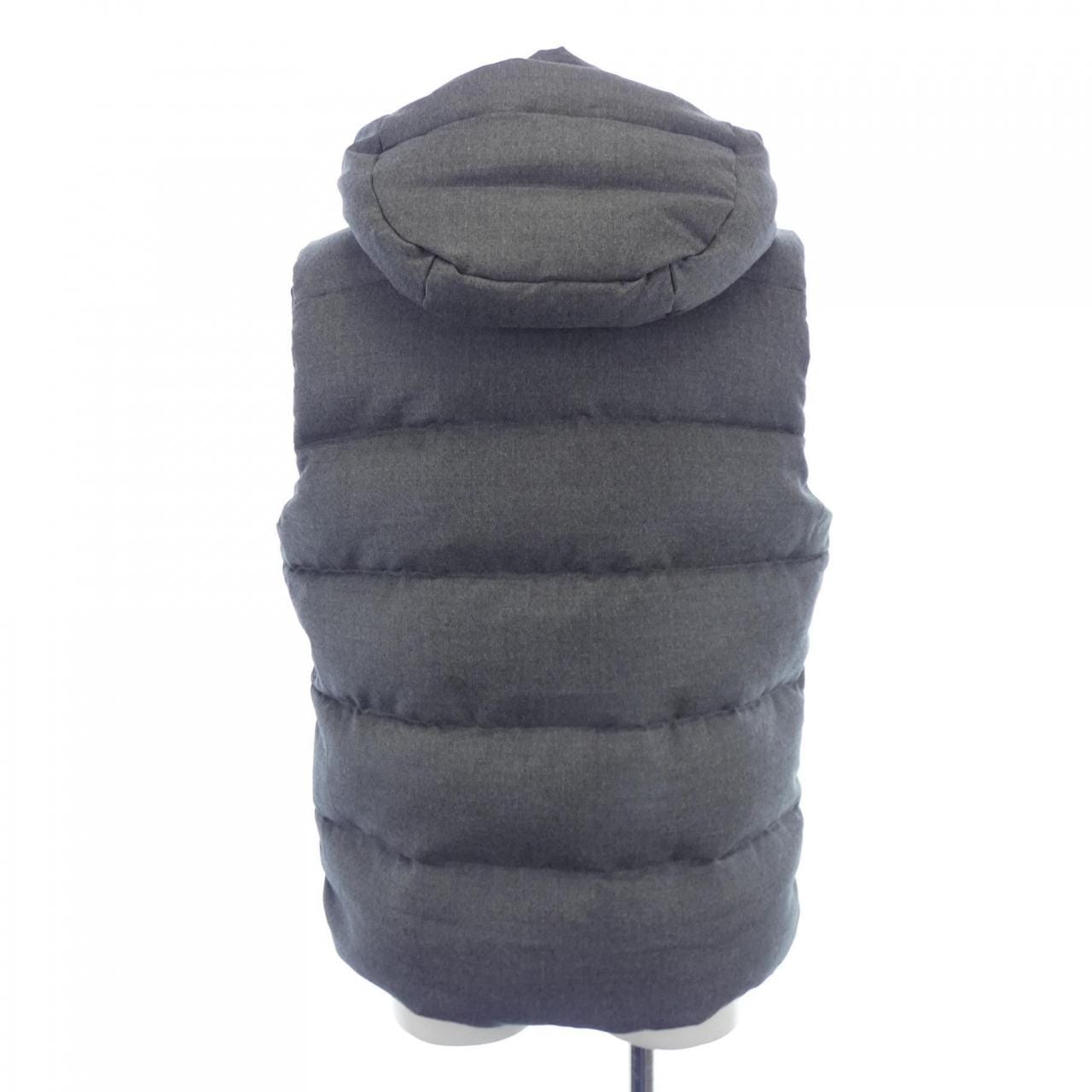 MOORER down vest