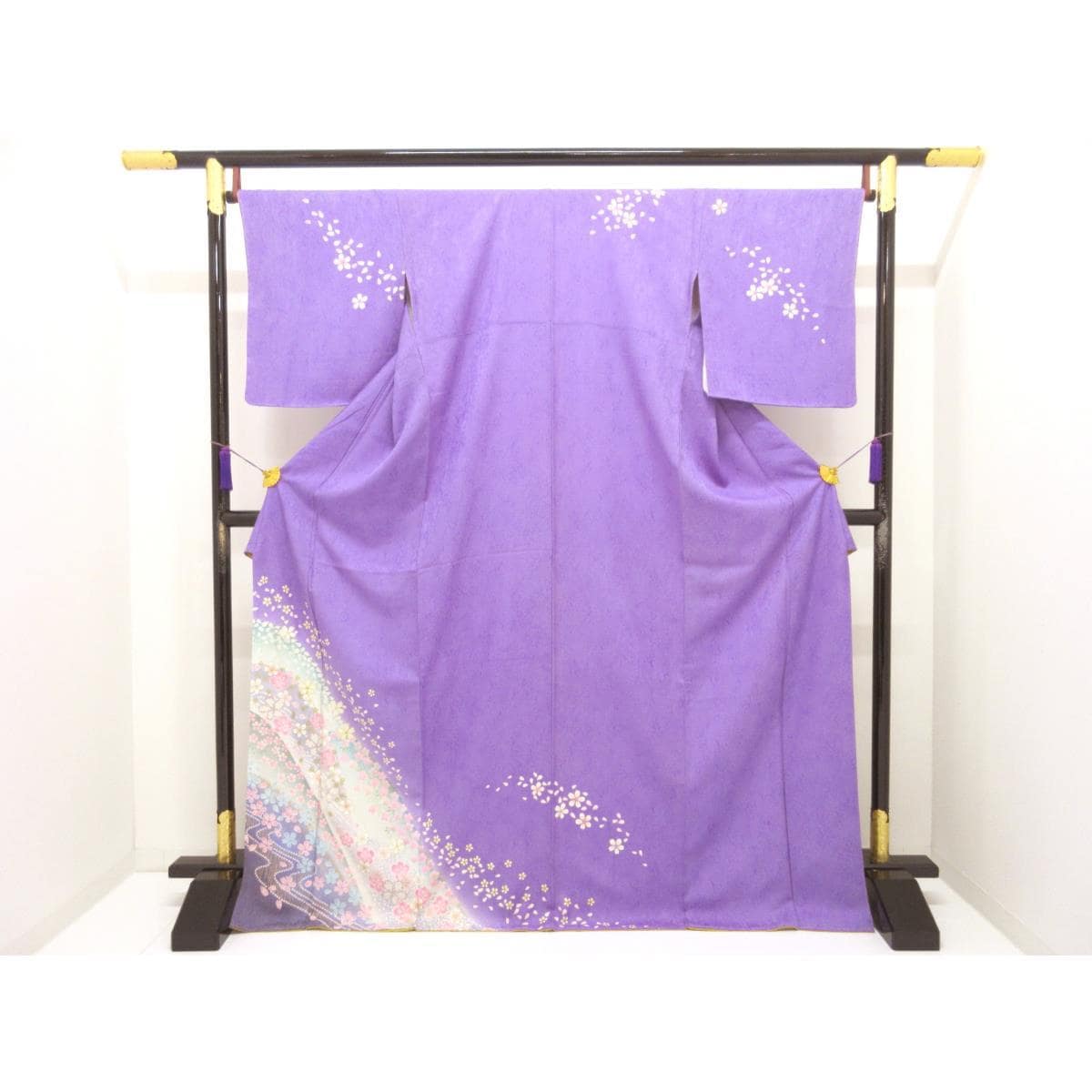 【未使用品】訪問着　友禅金彩加工　刺繍入り