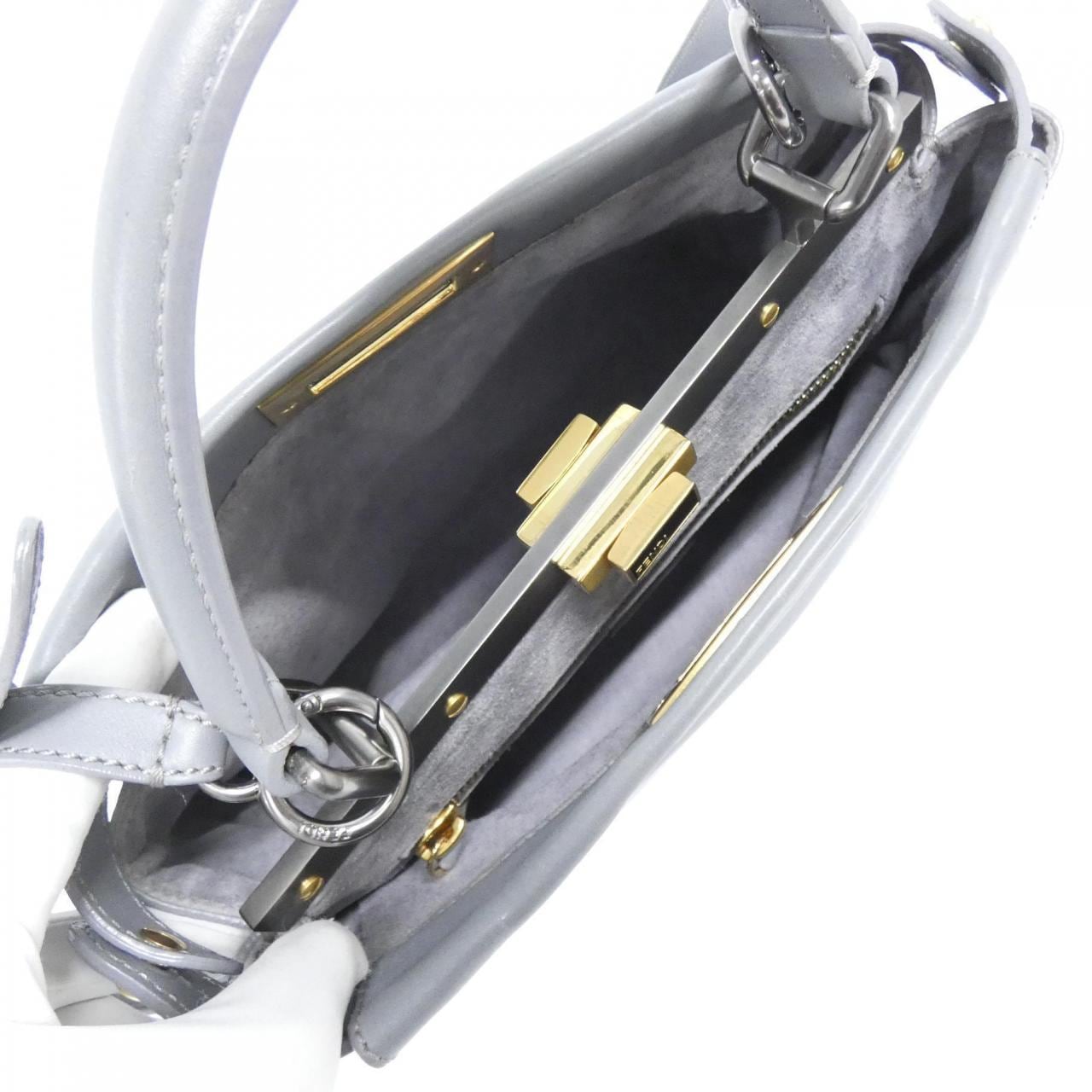 フェンディ ピーカブー 8BN226 FZN バッグ