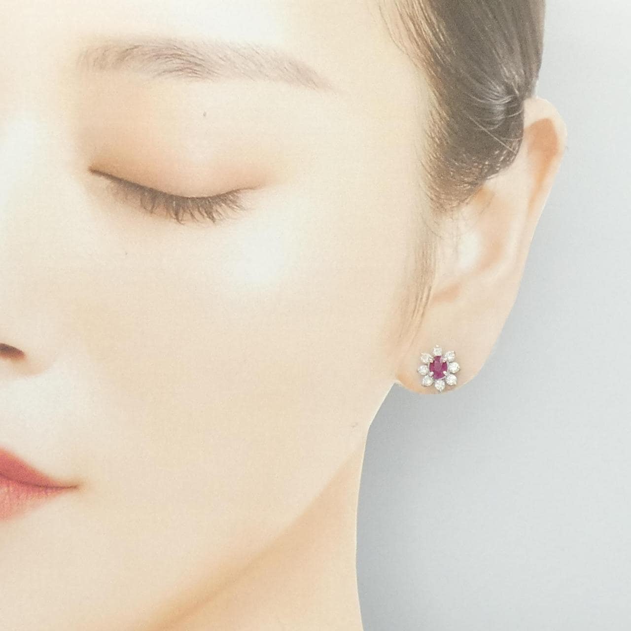 PT900 フラワー ルビー ピアス 0.90CT