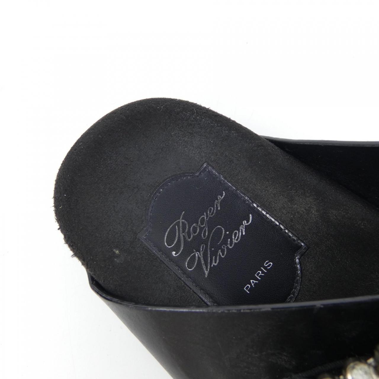 ロジェヴィヴィエ ROGER VIVIER ストラスバックル スライディーヴィヴ サンダル