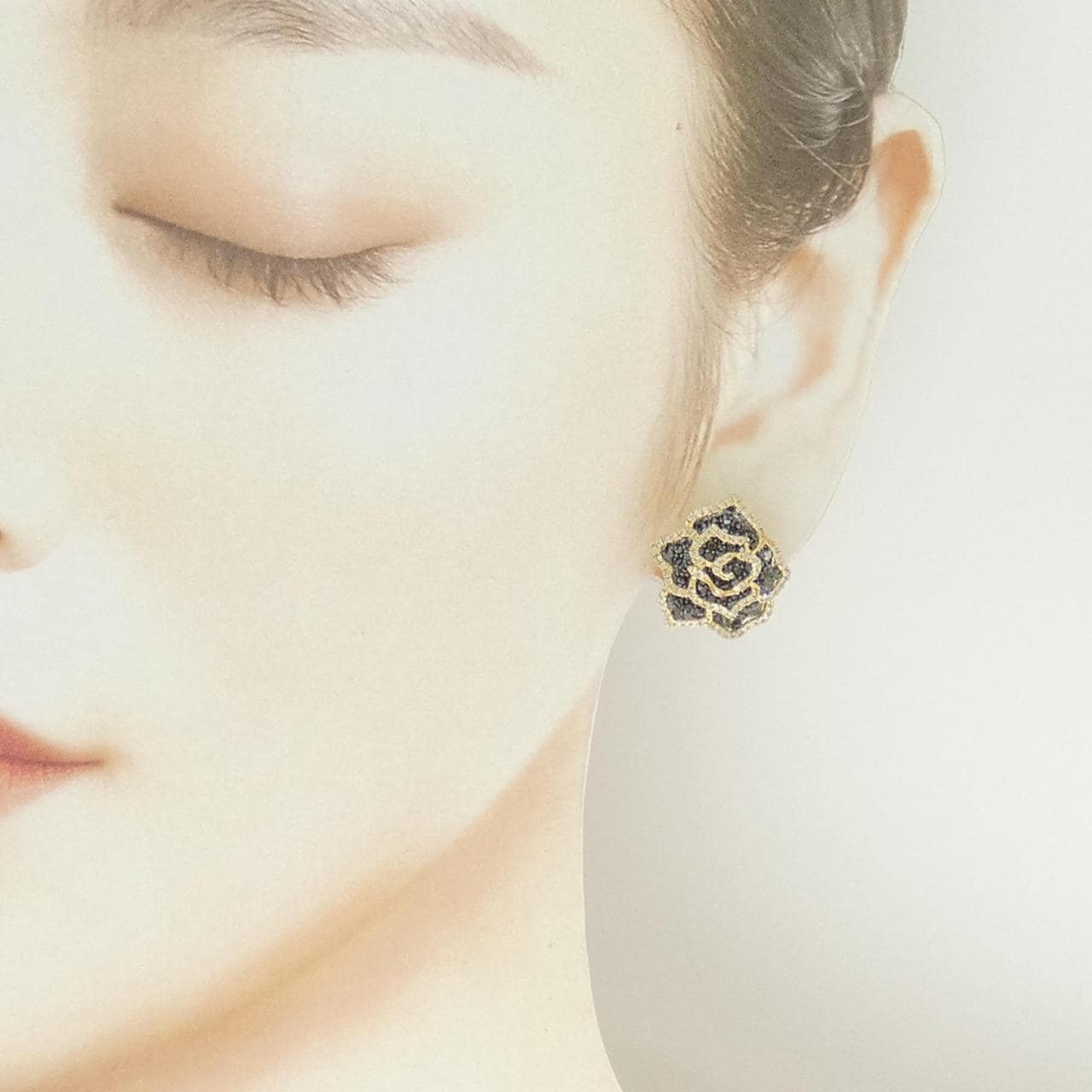 K18YG/K18BG ローズ ダイヤモンド ピアス 2.00CT