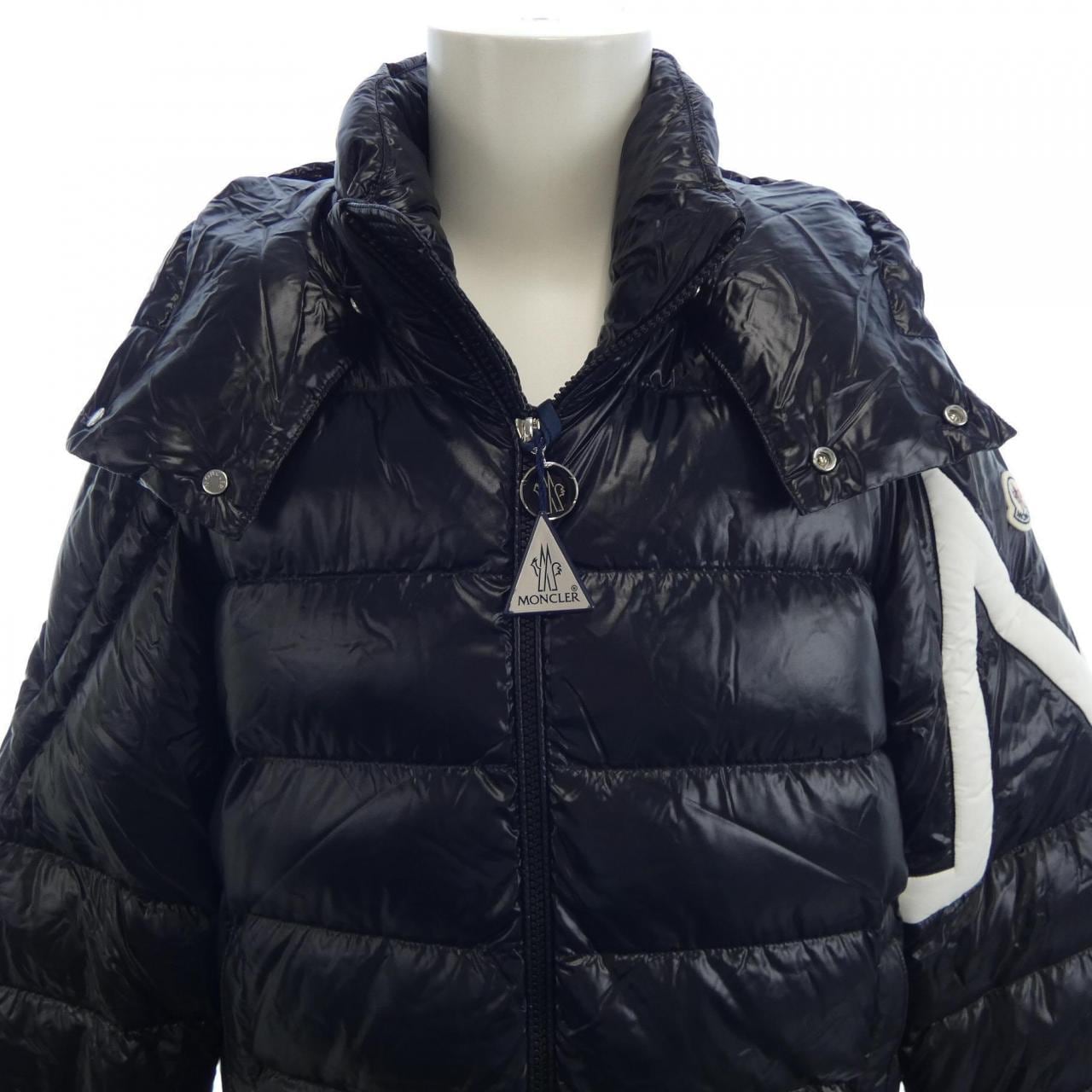 モンクレール MONCLER ダウンジャケット