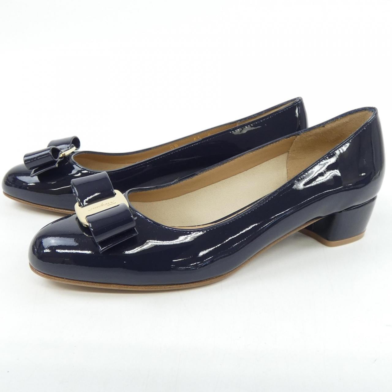 サルヴァトーレフェラガモ SALVATORE FERRAGAMO パンプス