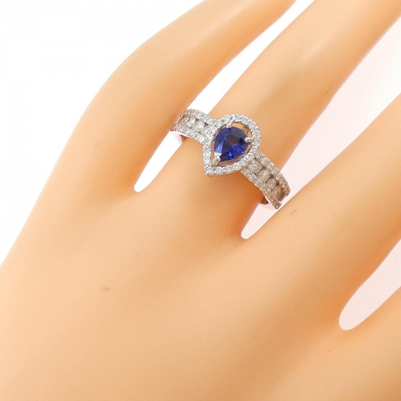 PT900 サファイヤ リング 0.64CT