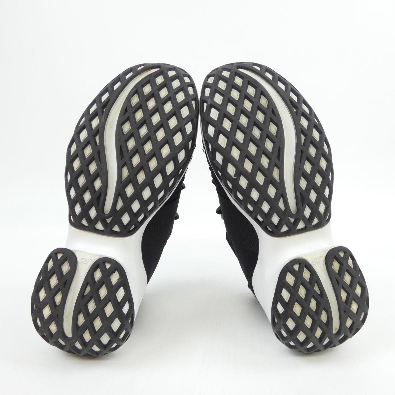 ロジェヴィヴィエ ROGER VIVIER ヴィヴ ラン　ストラスバックル スニーカー