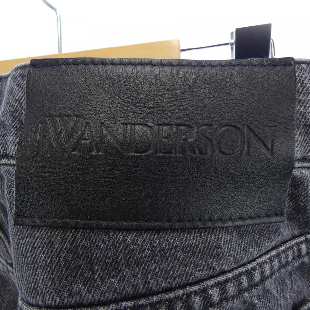 ジェイダブルアンダーソン J.W.ANDERSON ジーンズ