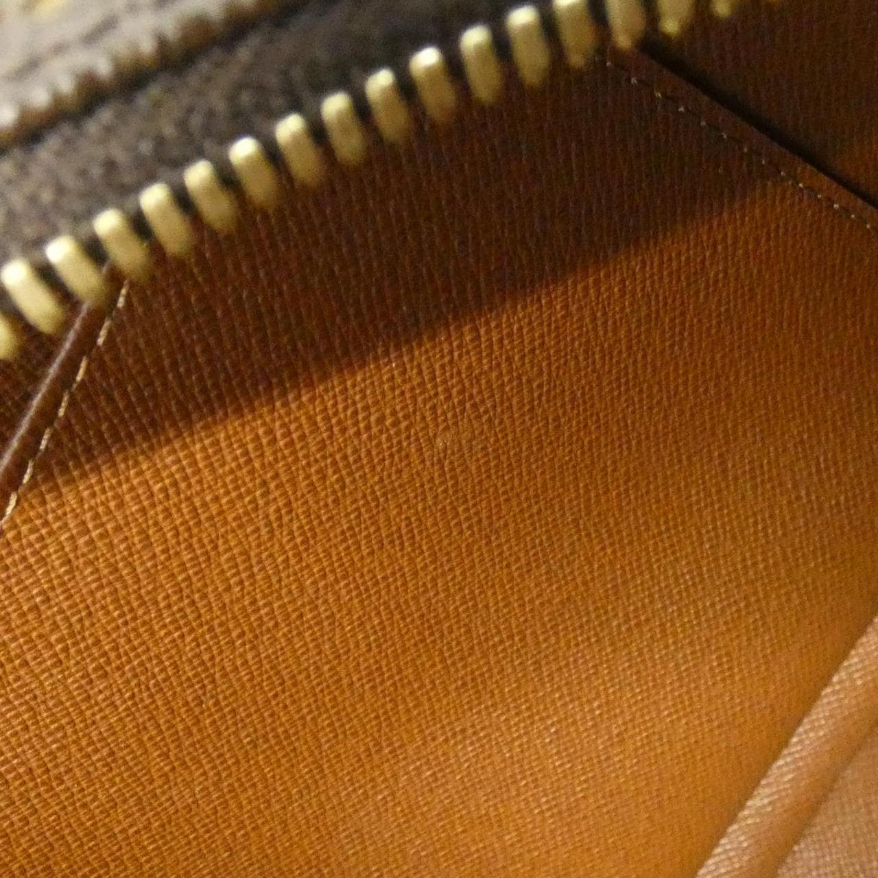 ルイヴィトン モノグラム シテ MM M51182 ショルダーバッグ