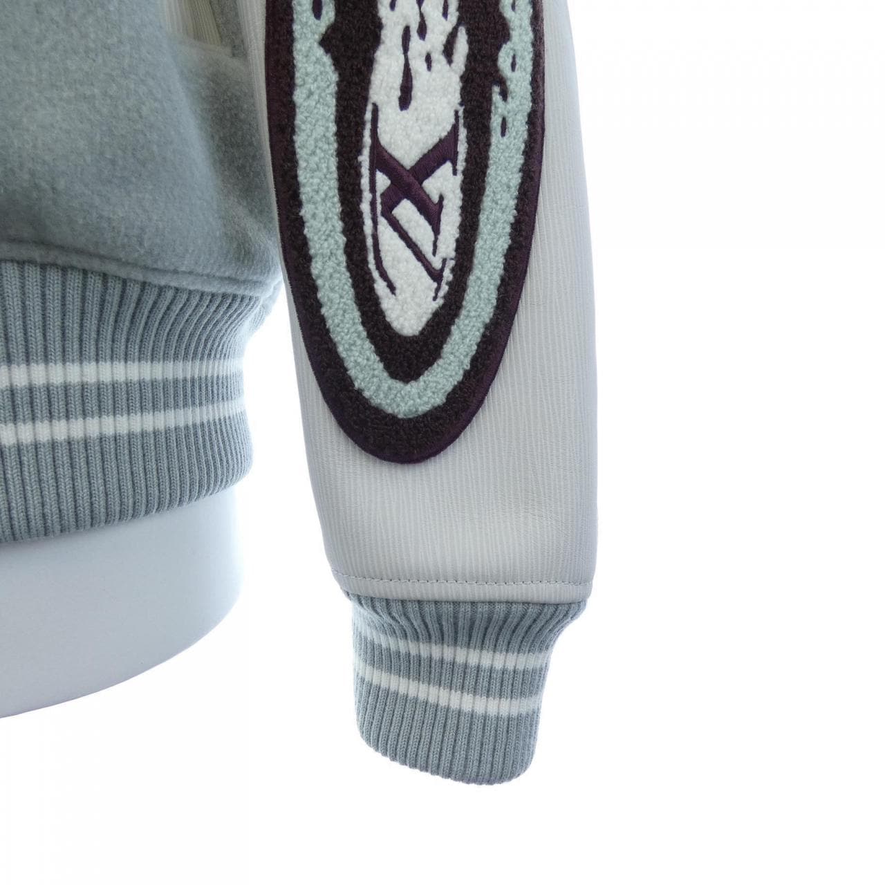 ルイヴィトン LOUIS VUITTON バーシティレザーブルゾン HPL68ECAW スタジャン