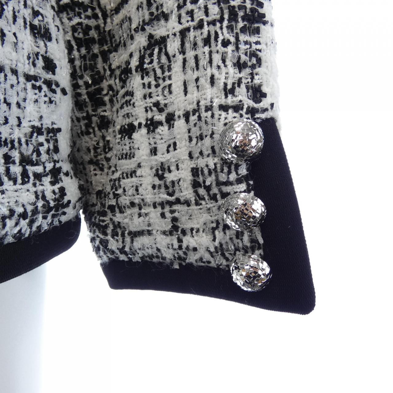 ルイヴィトン LOUIS VUITTON FSVE20UIQ ダウンジャケット