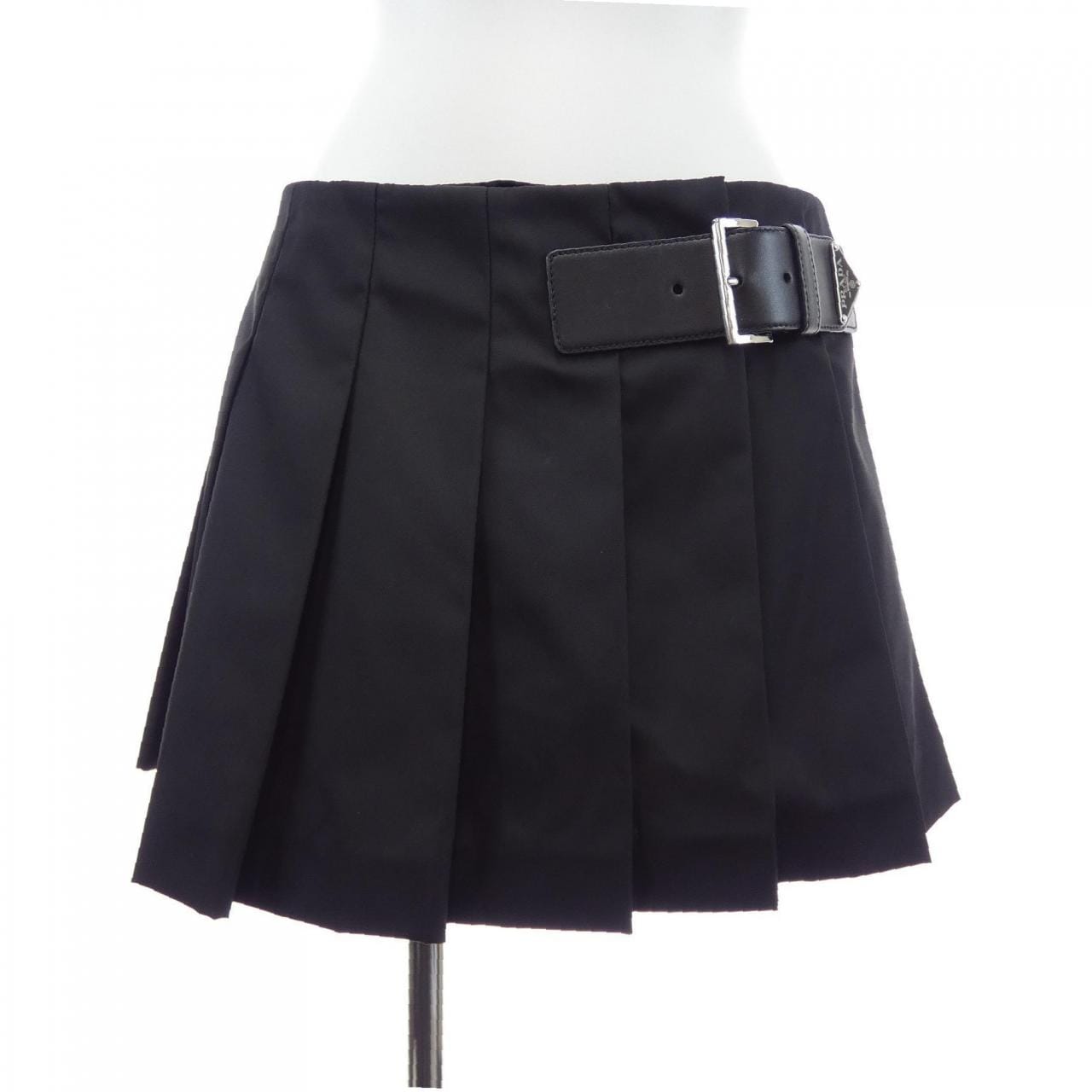 プラダ PRADA RE-NYLON プリーツ ミニスカート トライアングルロゴ 21H922 S222 1WQ8 スカート