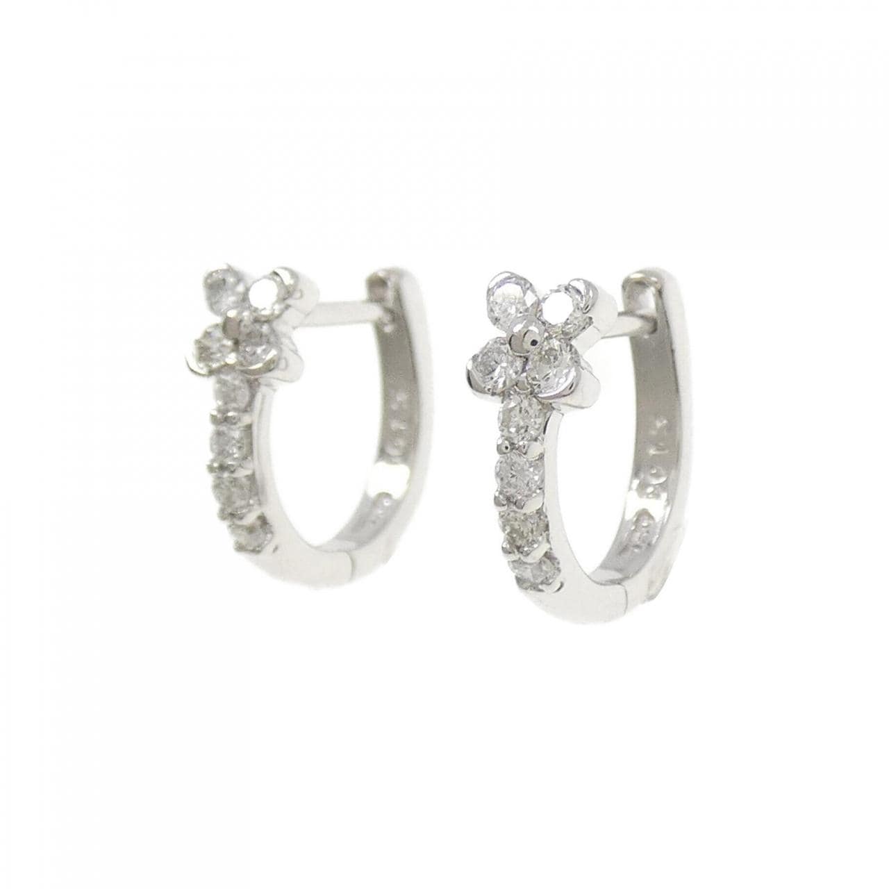 750WG フラワー ダイヤモンド ピアス 0.26CT