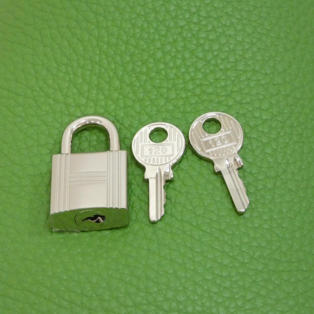 エルメス ECLAT ピコタン ロック エクラ PM 069560CK バッグ