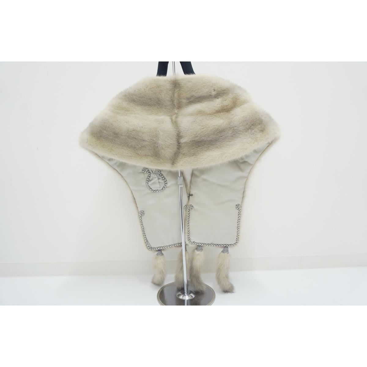 Mink fur stole for 4