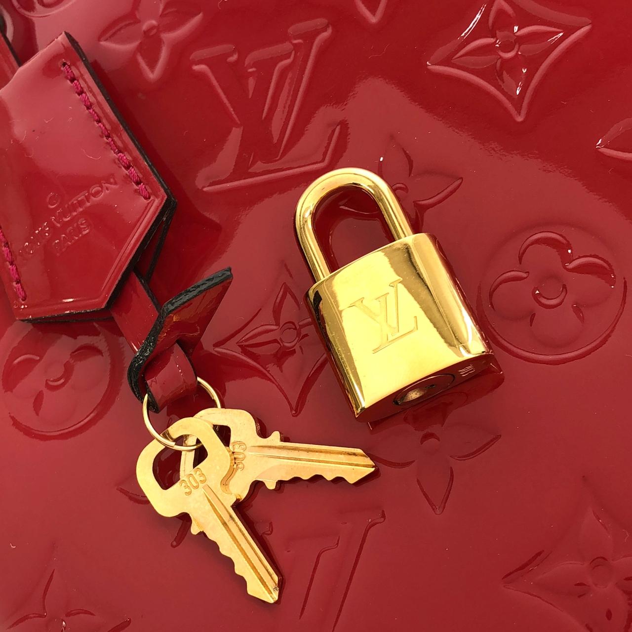 ルイヴィトン ヴェルニ モンテーニュBB M50581 バッグ