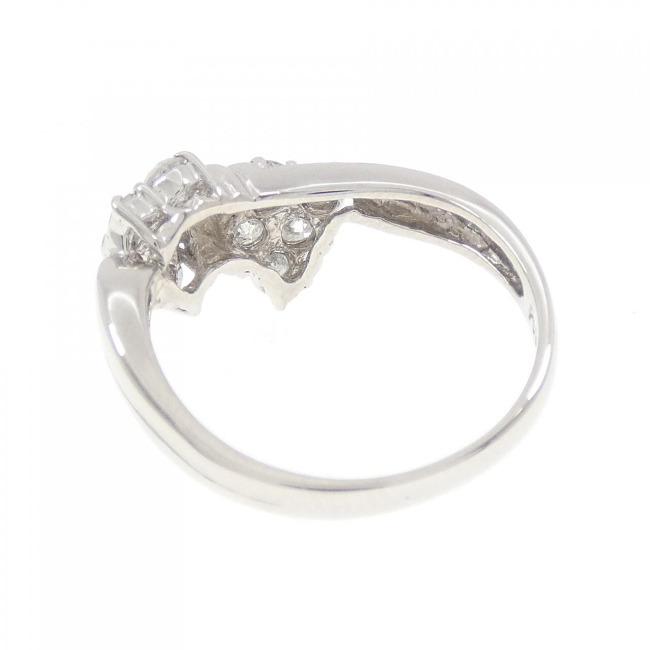 PT900 リボン ダイヤモンド リング 0.55CT