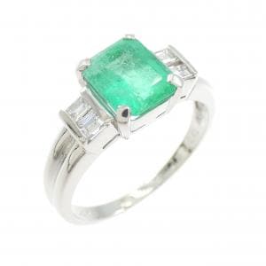 PT900 エメラルド リング 1.190CT