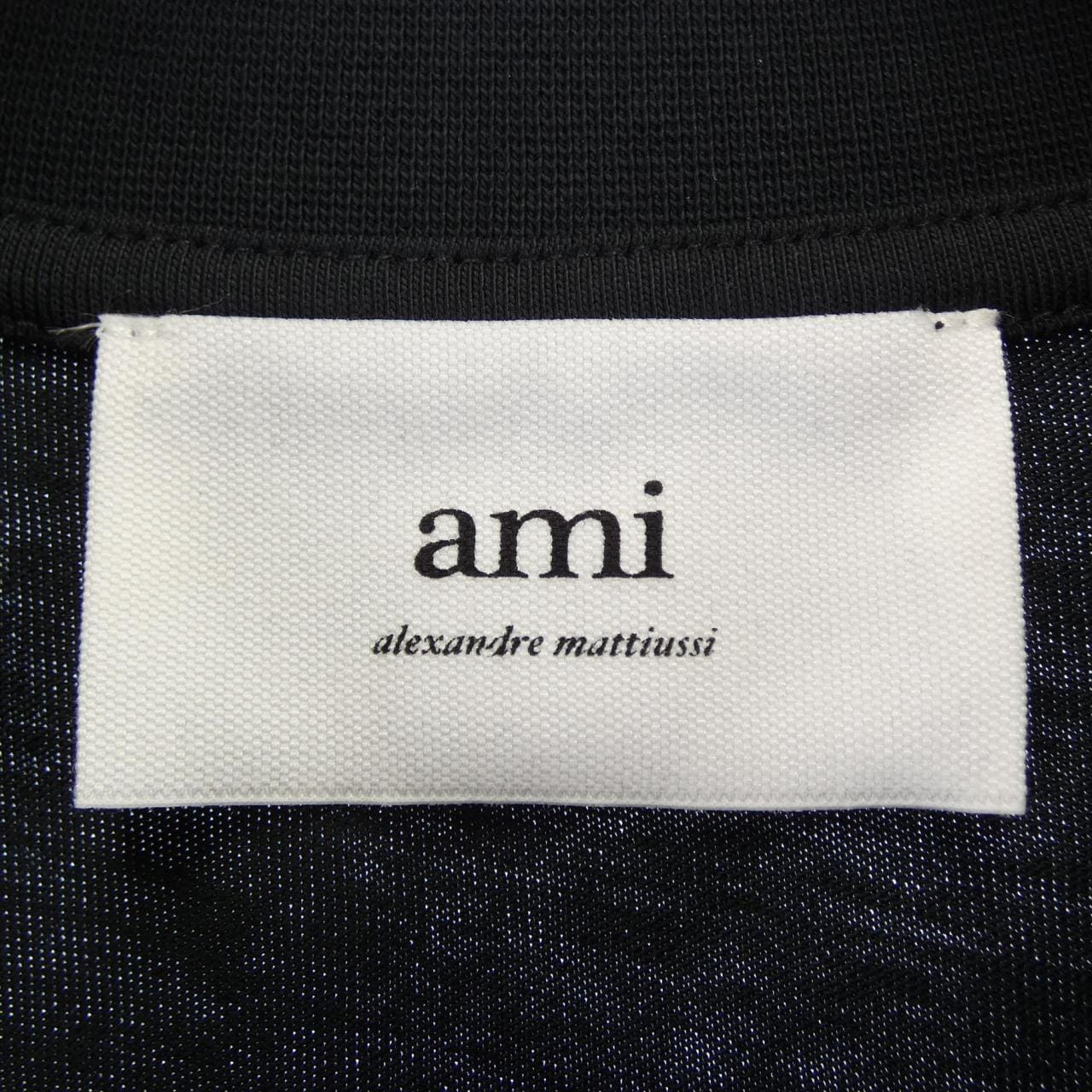アミ AMI BFUTS001.724 Tシャツ