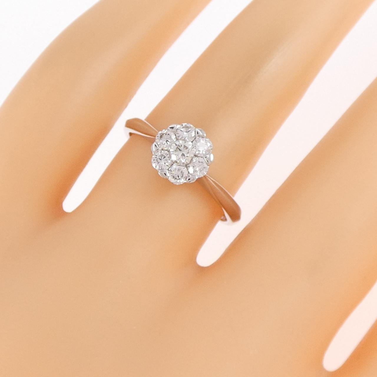 750WG フラワー ダイヤモンド リング 0.39CT