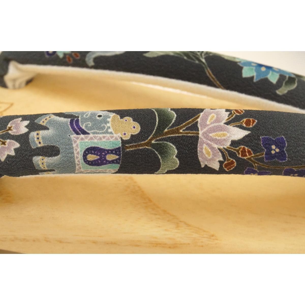 【新品】女下駄　【岡重】Ｆサイズ