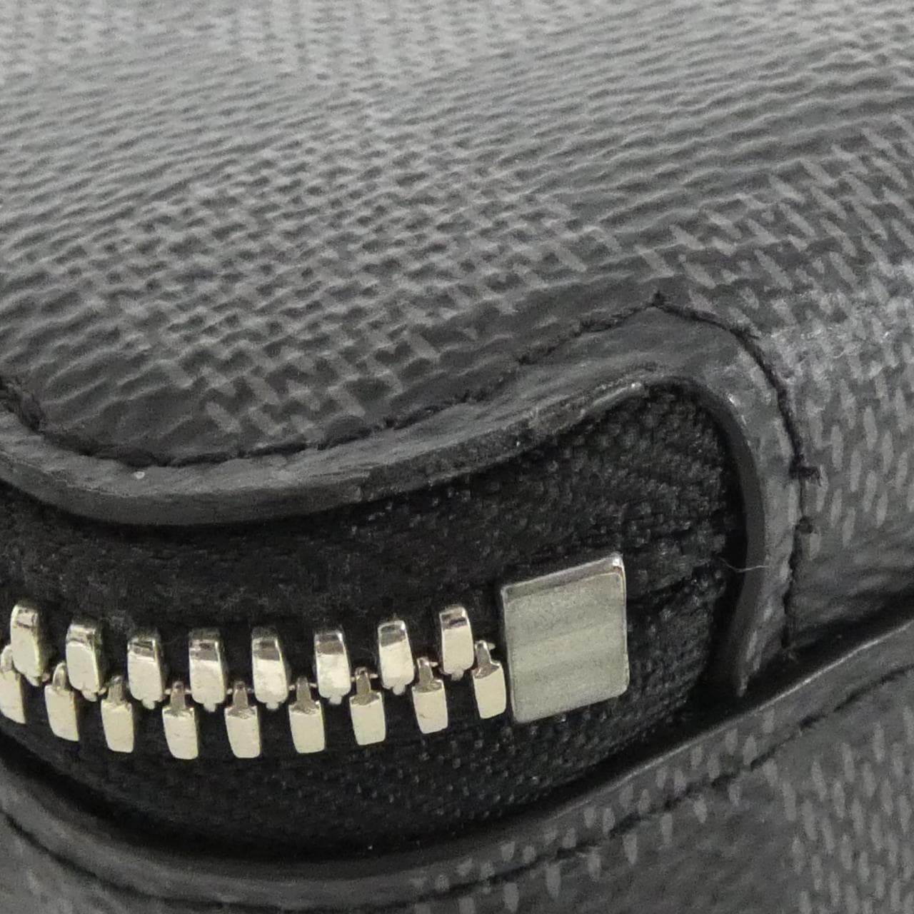 ルイヴィトン ダミエ グラフィット アルファ ウエアラブル ウォレット N60418 ショルダーバッグ