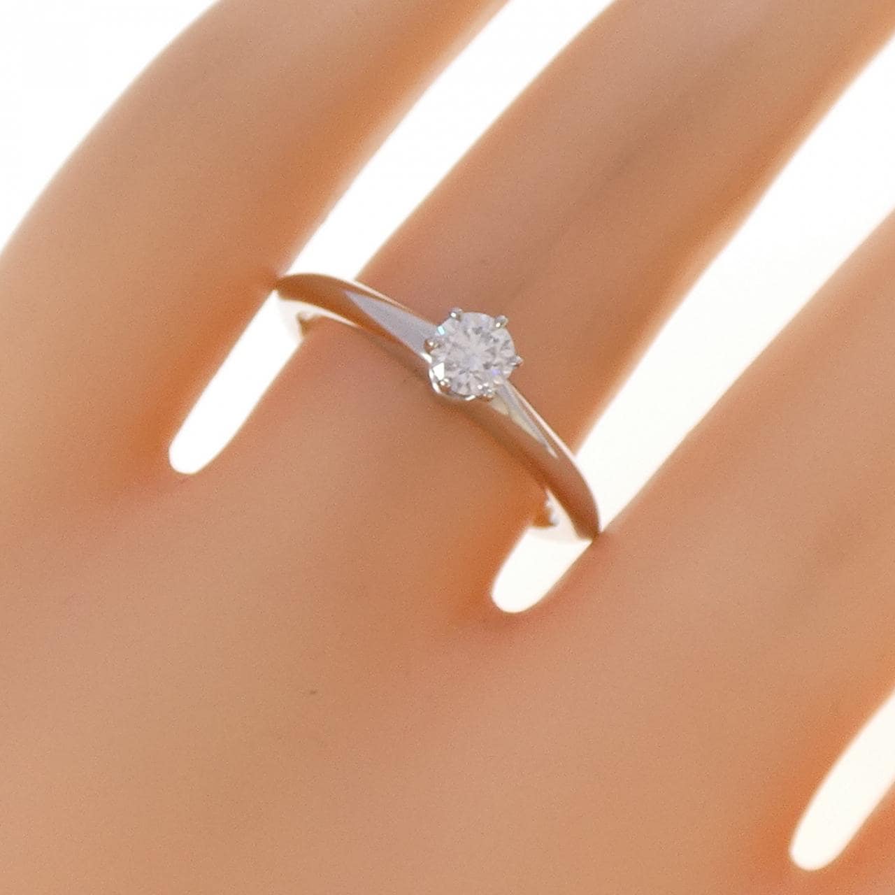 ティファニー クラシックソリティア リング 0.23CT F VVS1 3EXT