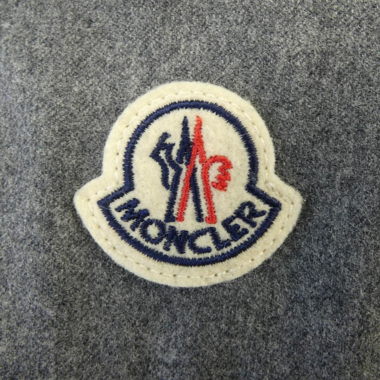モンクレール MONCLER ダウンジャケット