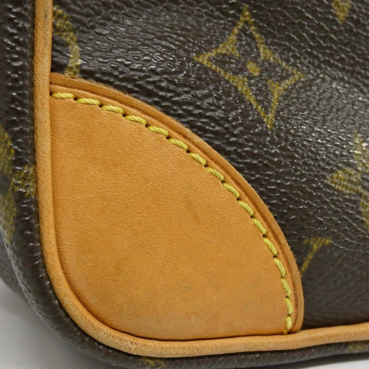 ルイヴィトン モノグラム アマゾン M45236 ショルダーバッグ