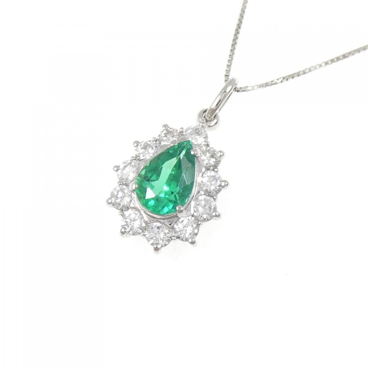PT900/PT850 エメラルド ネックレス 0.79CT