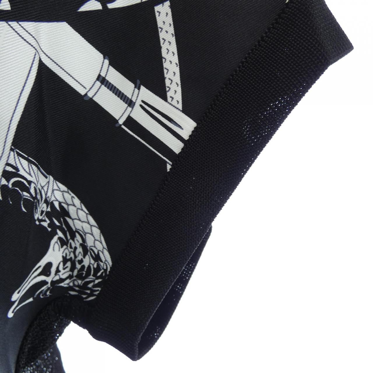 エルメス HERMES トップス