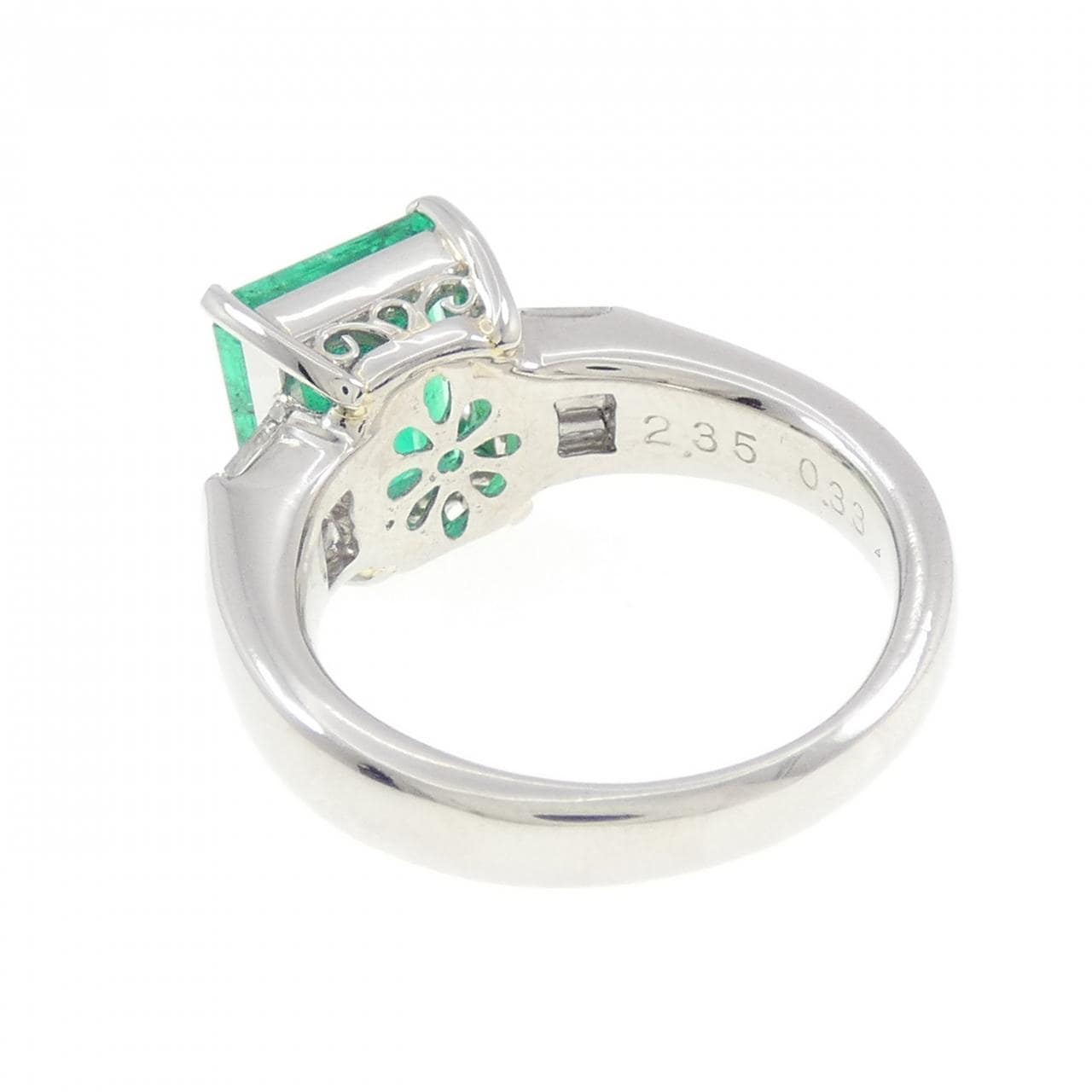 PT900 エメラルド リング 2.35CT コロンビア産