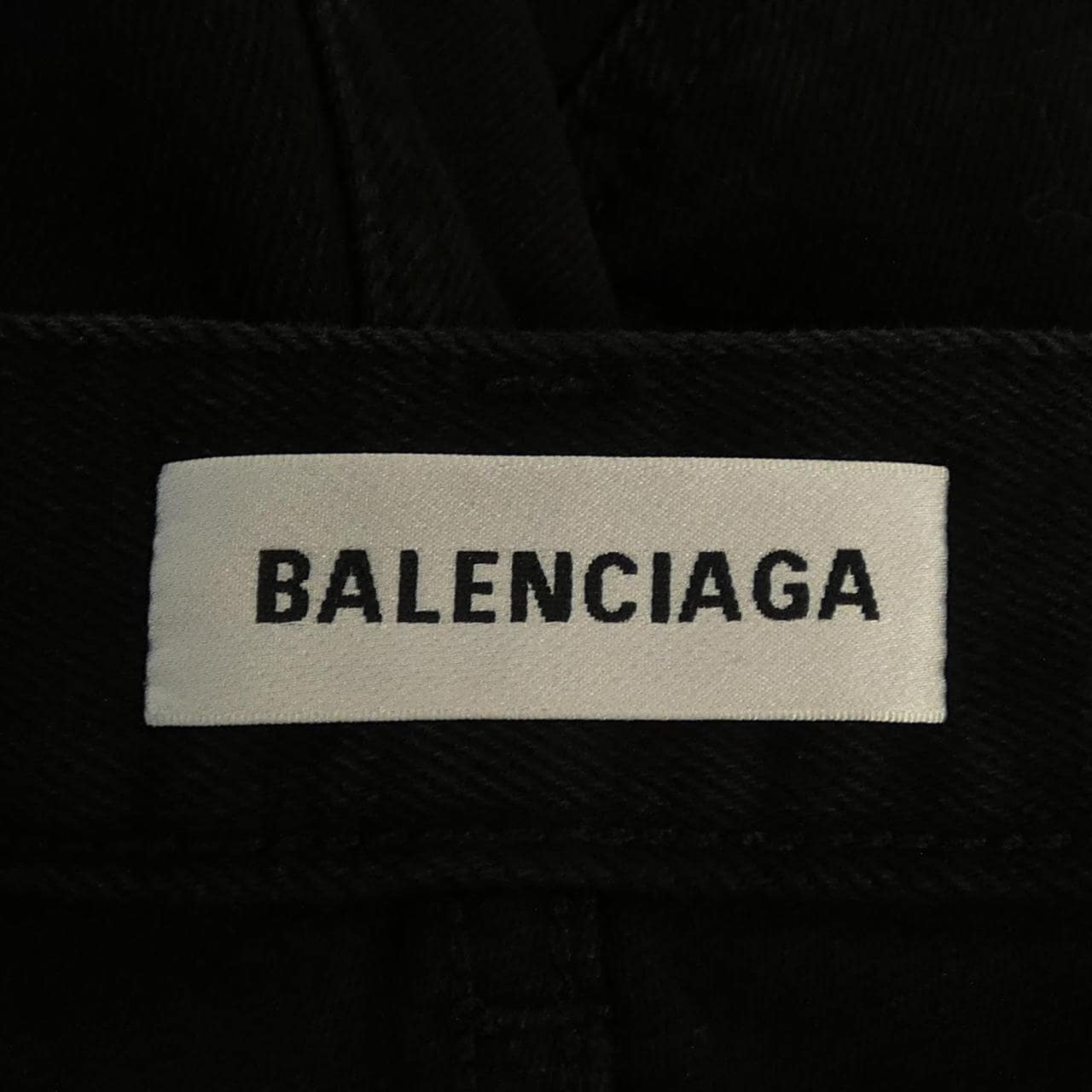 バレンシアガ BALENCIAGA 565761 TDW16 ジーンズ