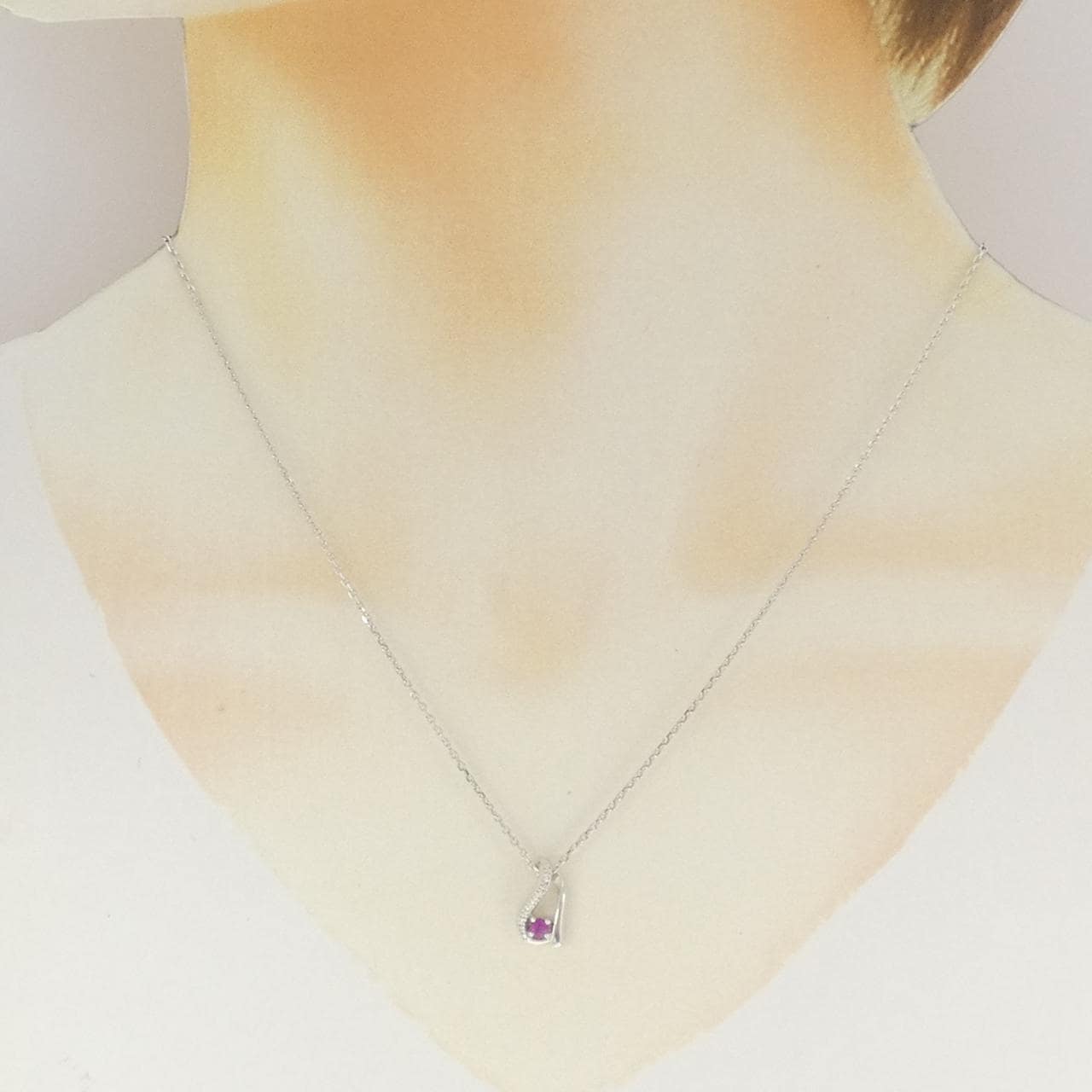 K10WG ルビー ネックレス 0.09CT
