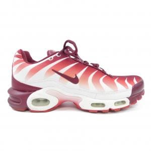 ナイキ NIKE スニーカー
