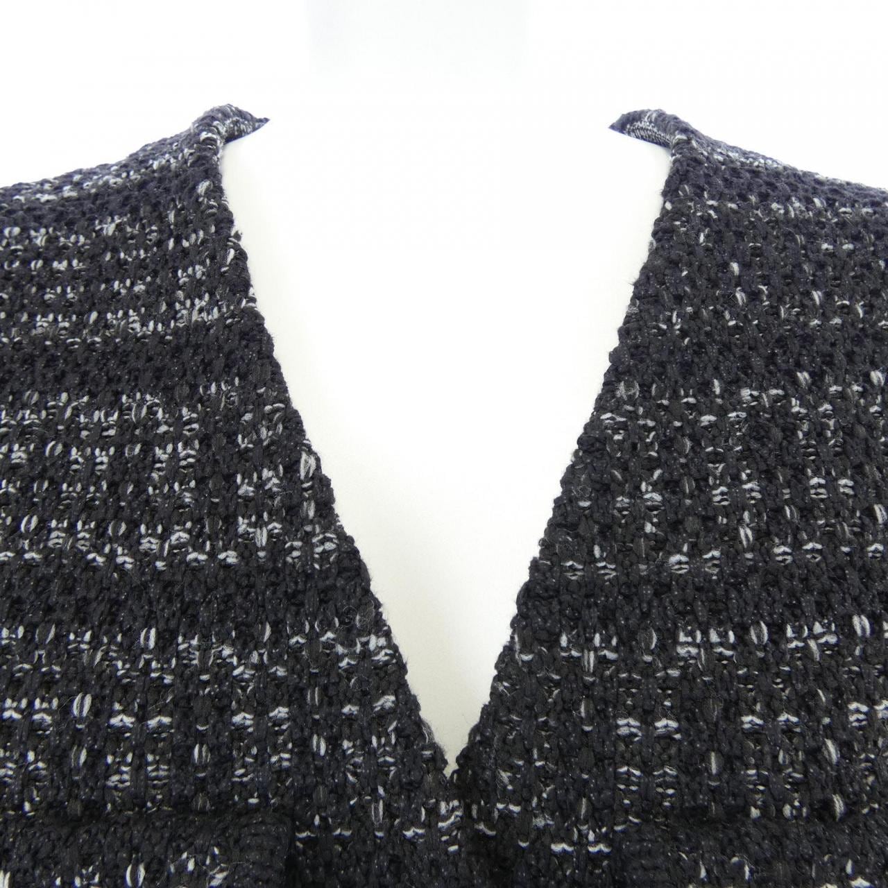 ソブ SOV. ジャケット