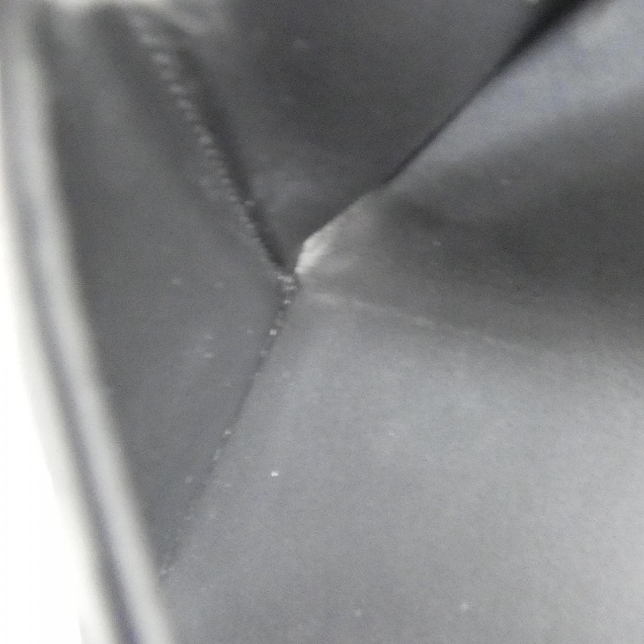 ルイヴィトン トリヨン モノグラム ポルトフォイユ パイロット M82556 財布