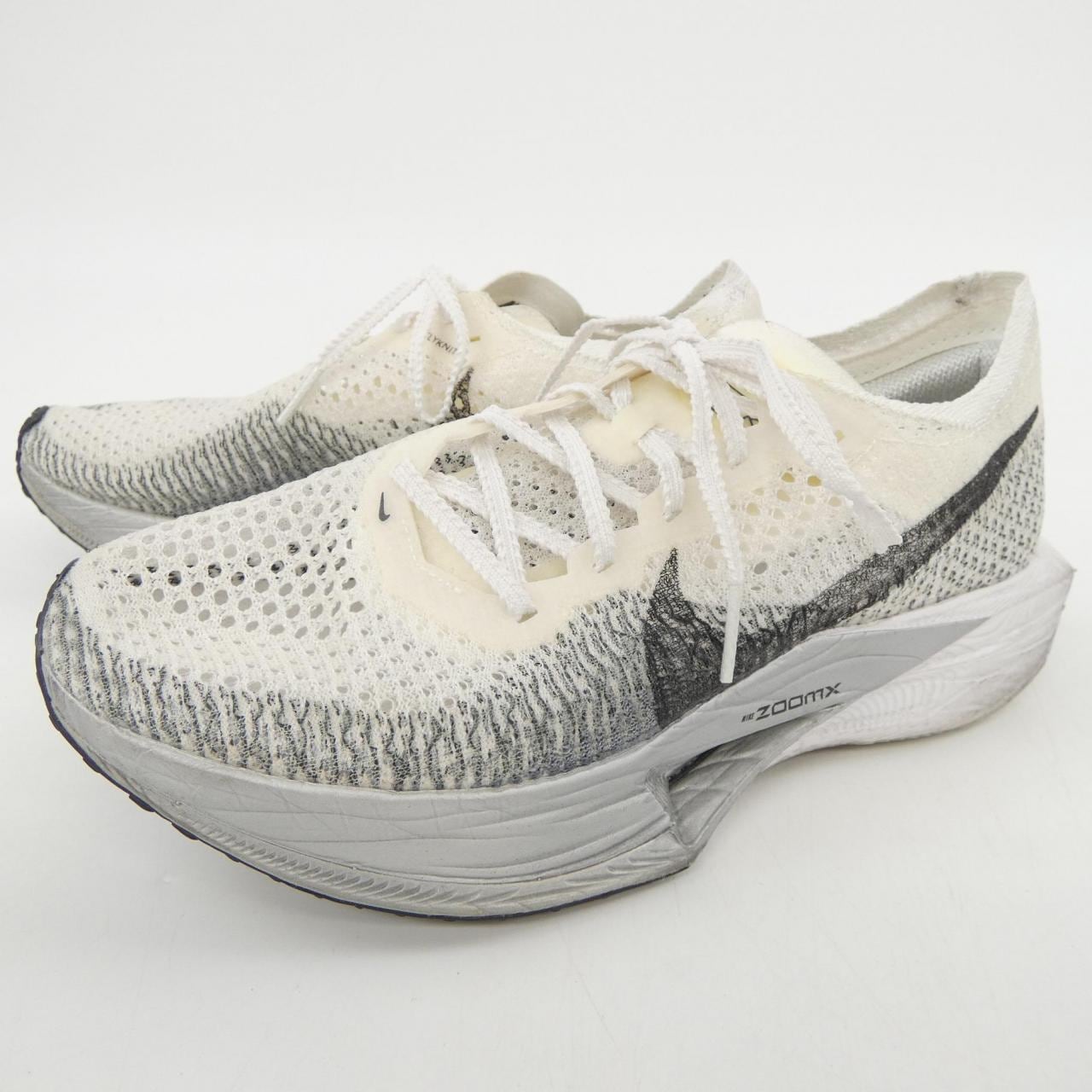 ナイキ NIKE DV4129-100 スニーカー