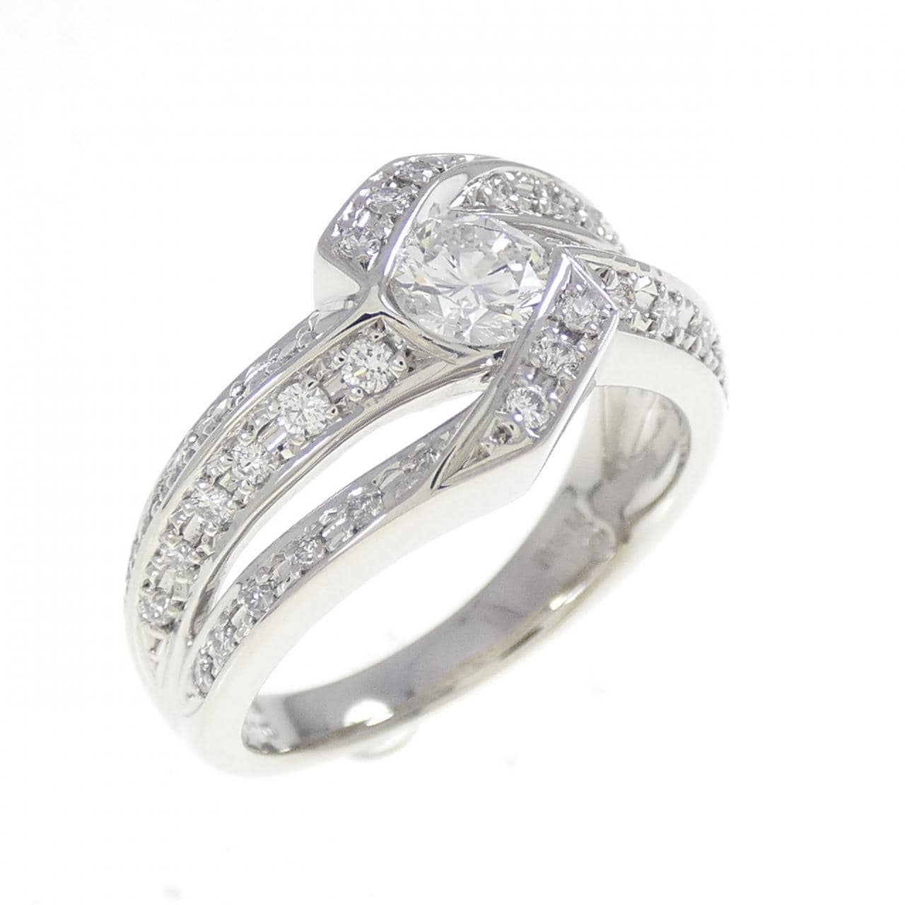 PT900 Diamond ring 0.34CT