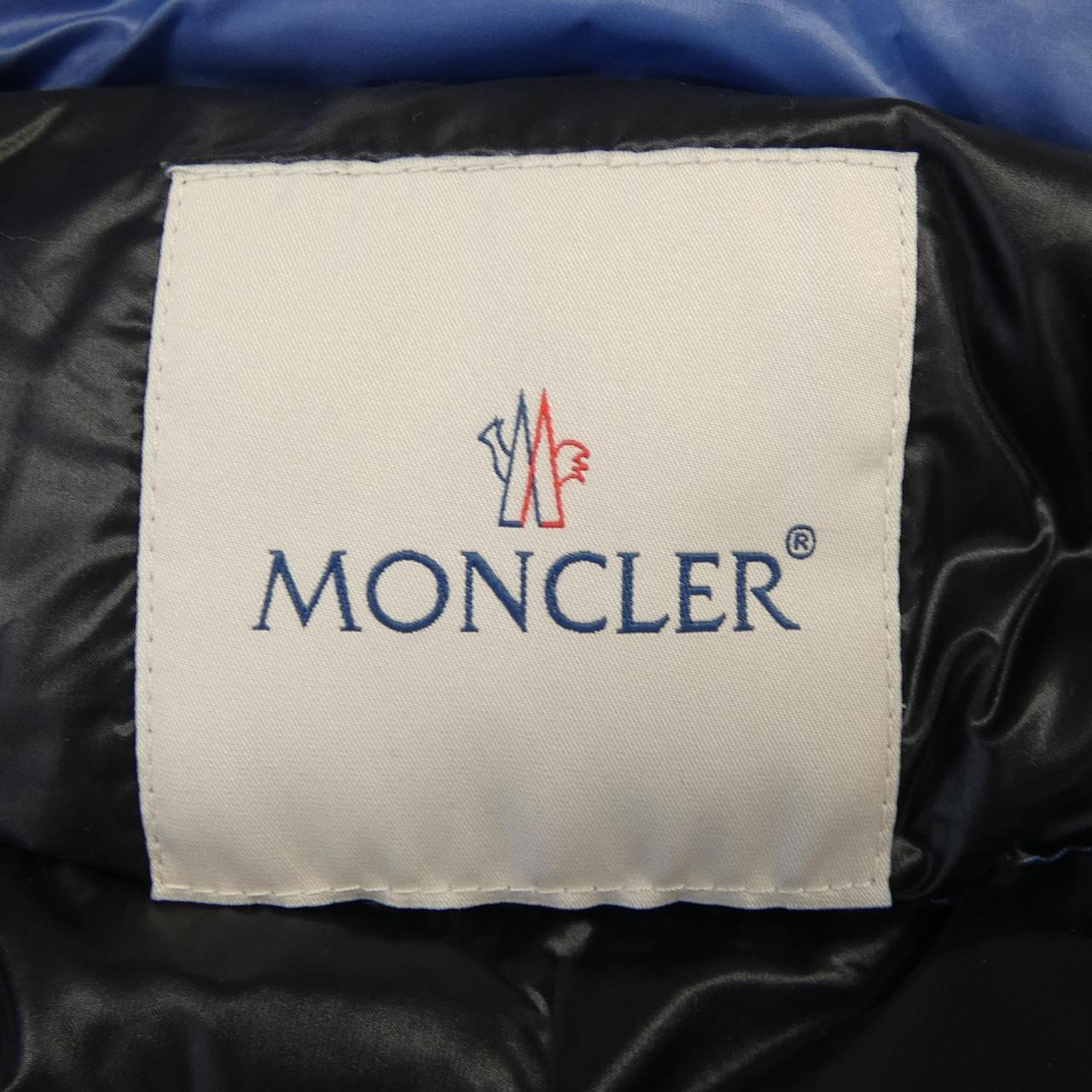 モンクレール MONCLER ダウンジャケット